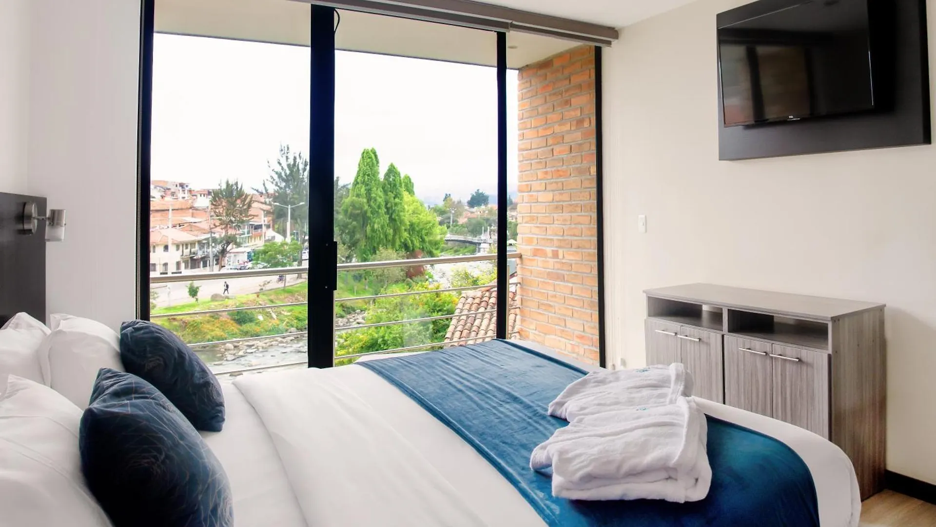 Hotel & Suites En Cuenca, Venue Batan Ecuador